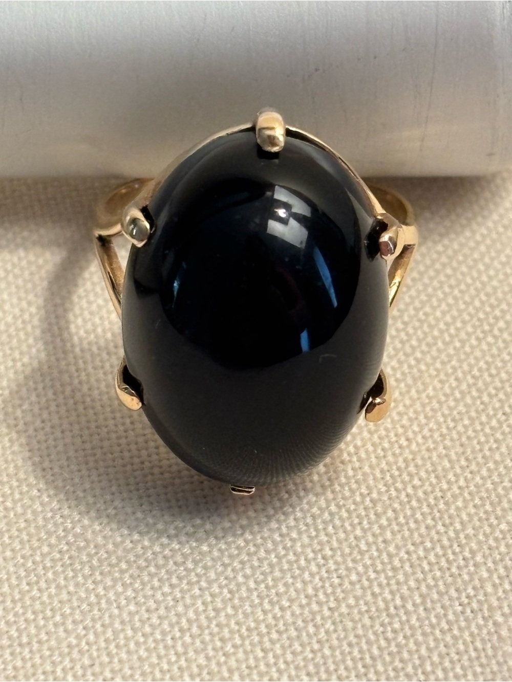 14k Gold (585) Black Onyx Statement Ring - size 11